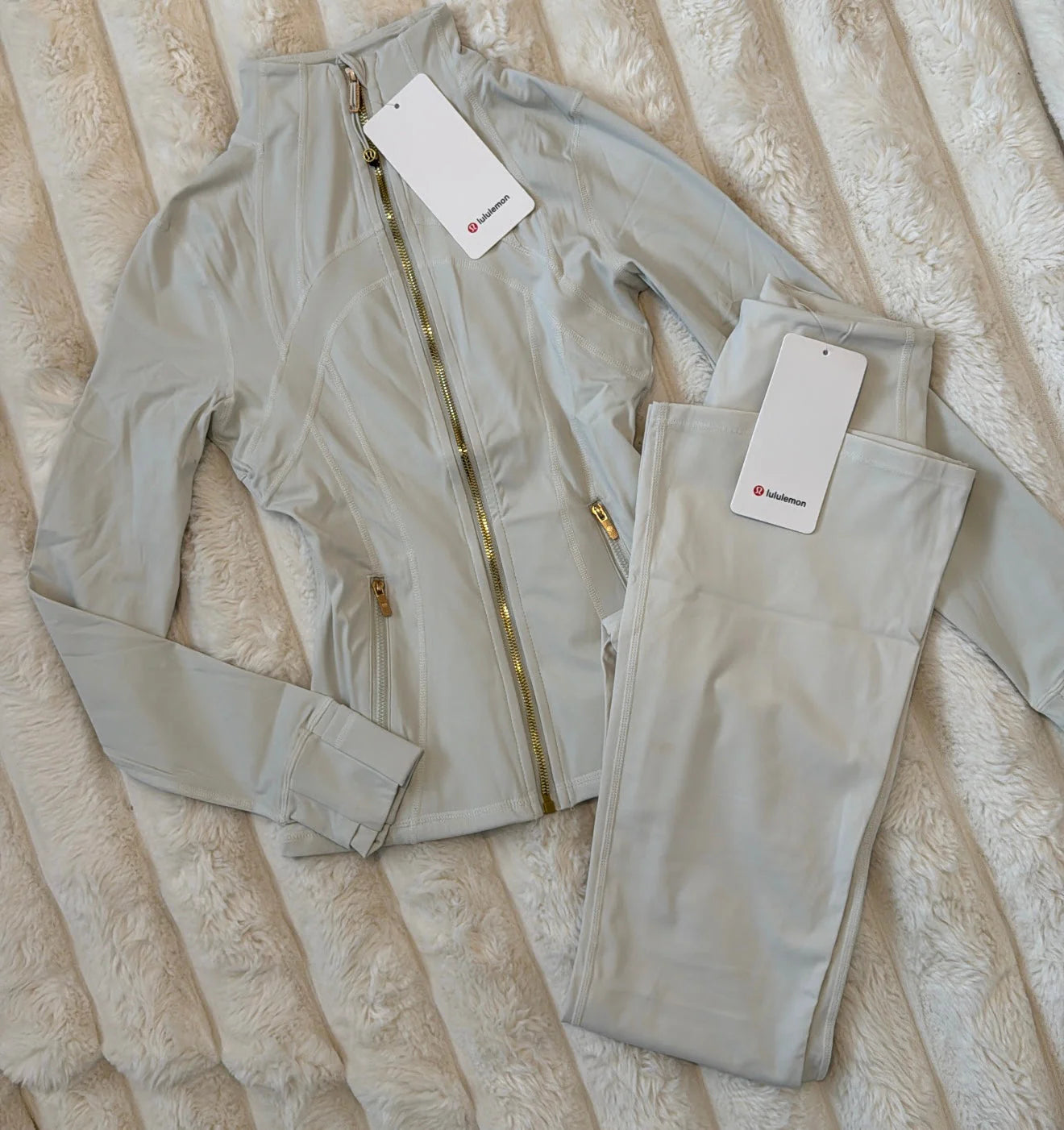 Cream Flared Set (Gold Zip)