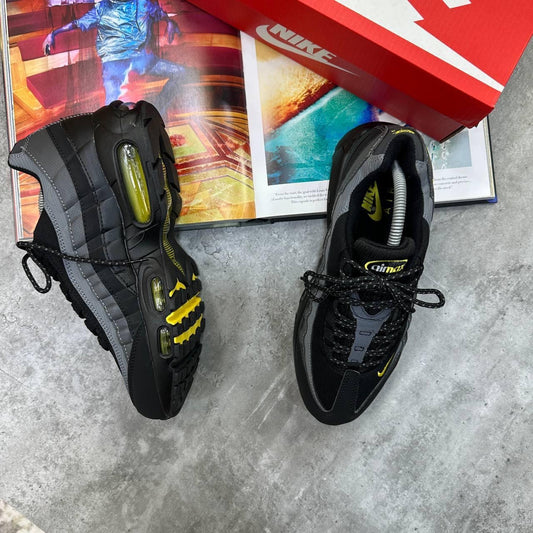 Yellow accent Trainers