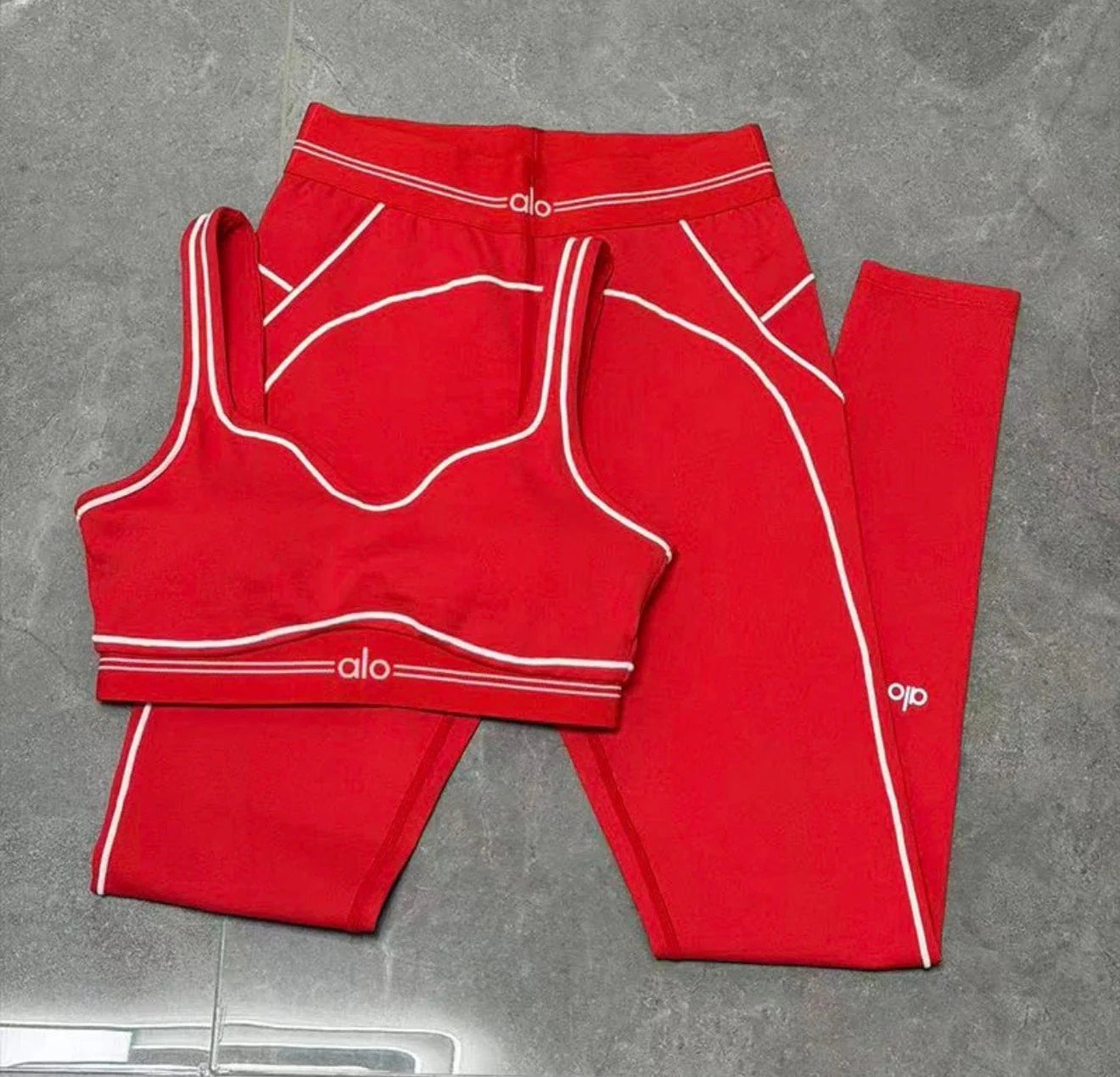 Red Set