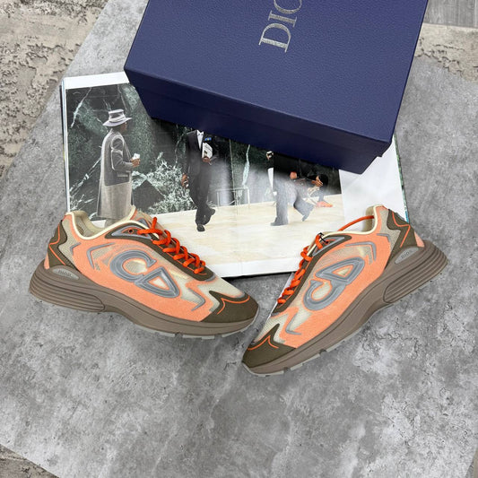 Trainer