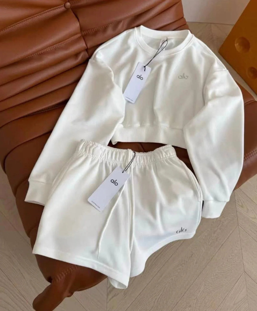 White Set