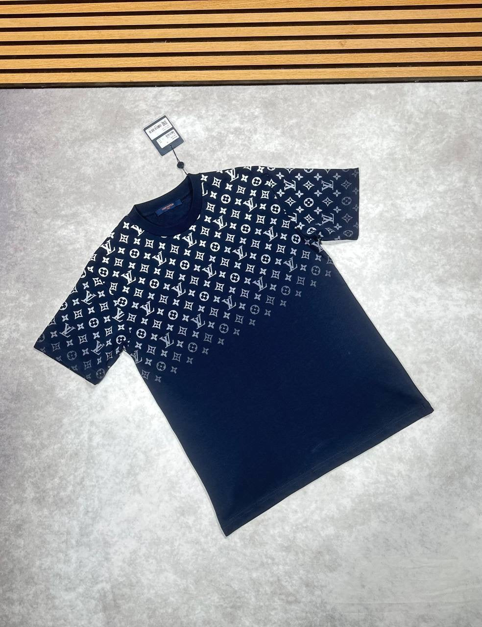 Pattern shirt